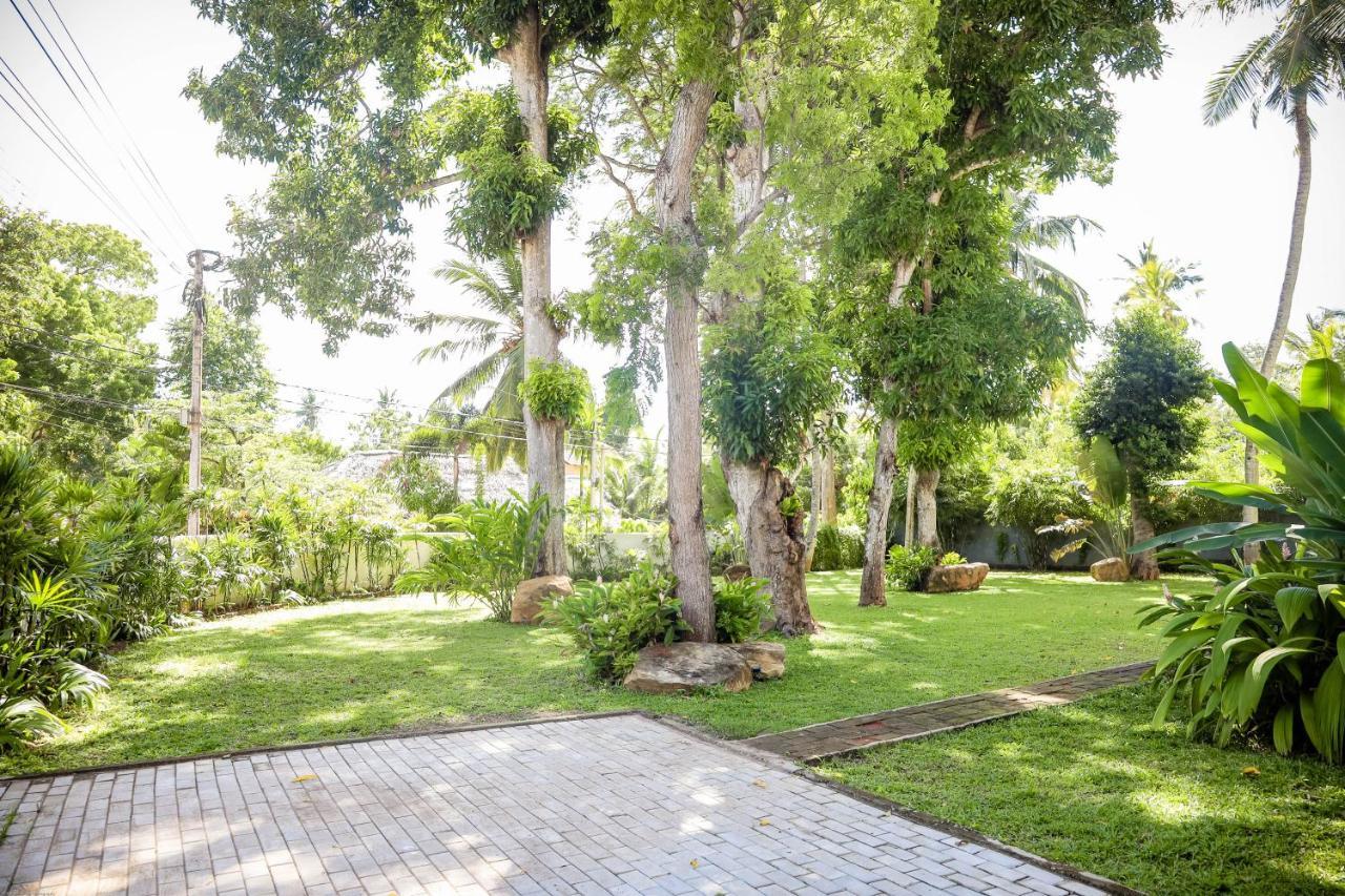 Villa Don Bastian Тангале Екстериор снимка